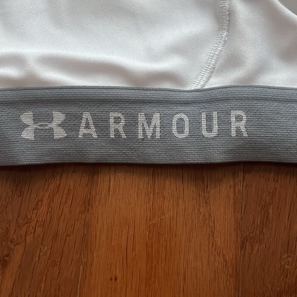 Under Armour Sports Bra - Picture 3 of 3
